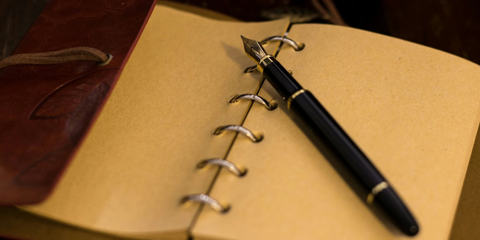 Structure des Données : Tableaux, Listes et Arbres